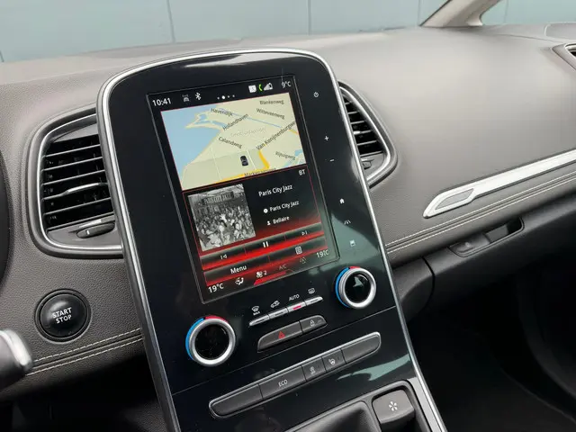 Renault Scénic 1.2 TCe Bose 2017 Benzine 17