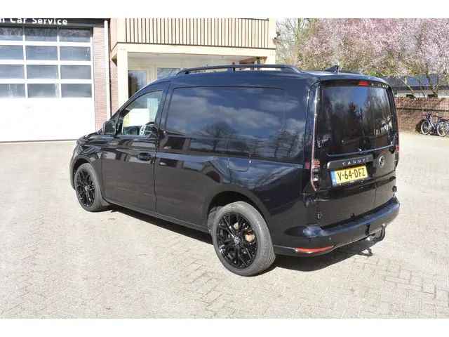 Volkswagen Caddy Cargo 2.0 TDI Style 2023 Diesel 34