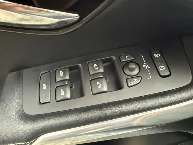 Volvo V40 2.0 T4 Business Sport 2018 Benzine 15