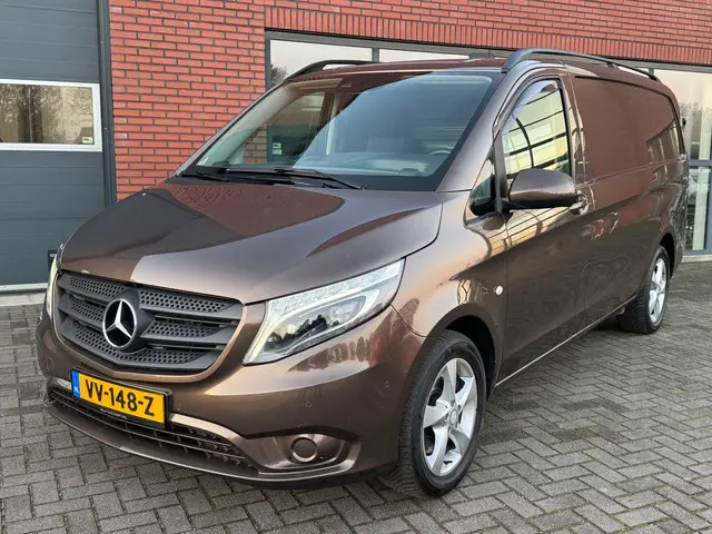 Mercedes-Benz Vito 2