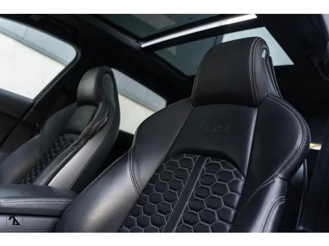 Audi RS4 Avant 2.9 TFSI RS 4 quattro 2020 Benzine 30