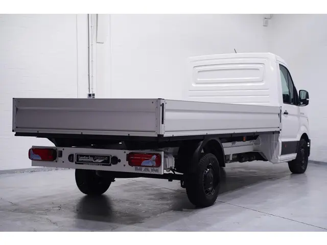 MAN TGE 2.0 TDI 140 pk L4 Pick Up / Open Laadbak 2024 Diesel 4