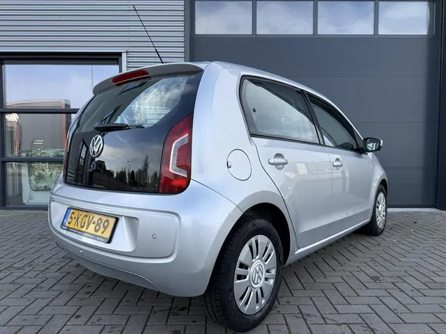 Volkswagen up! 1.0 move up! BlueMotion 2013 Benzine 27