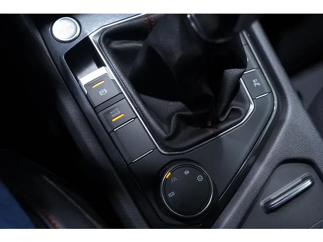 SEAT Tarraco 1.5 TSI FR Business Intense 2023 Benzine 27