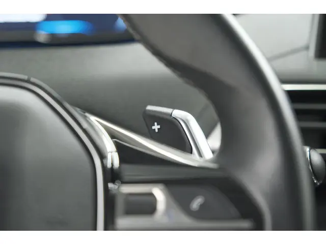 Peugeot 3008 PureTech 130 EAT8 Crossway 2020 Benzine 37