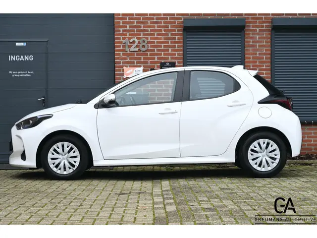Toyota Yaris 1.0 VVT-i Comfort 2022 Benzine 9
