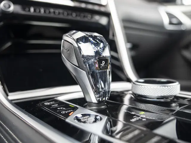BMW 8 Serie Coupé 840i 2023 Benzine 12