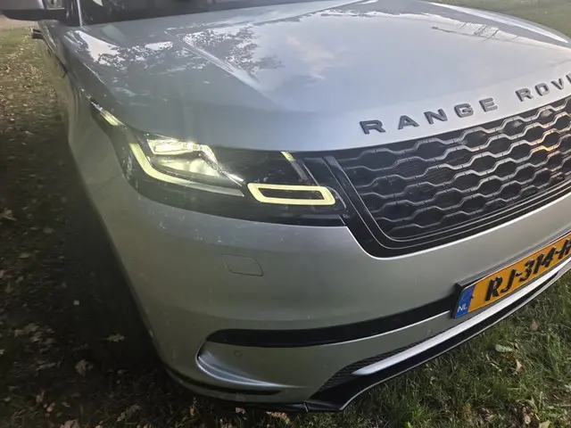 Land Rover Range Rover Velar 3.0 V6 AWD SE 2017 Diesel 30