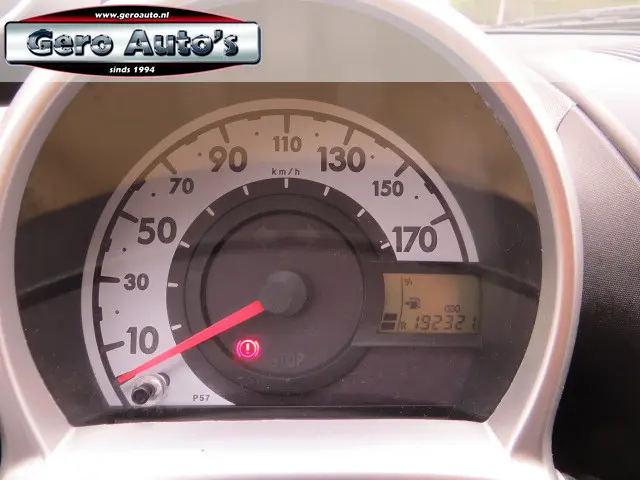 Peugeot 107 1.0 Envy 5 deurs 2013 Benzine 4