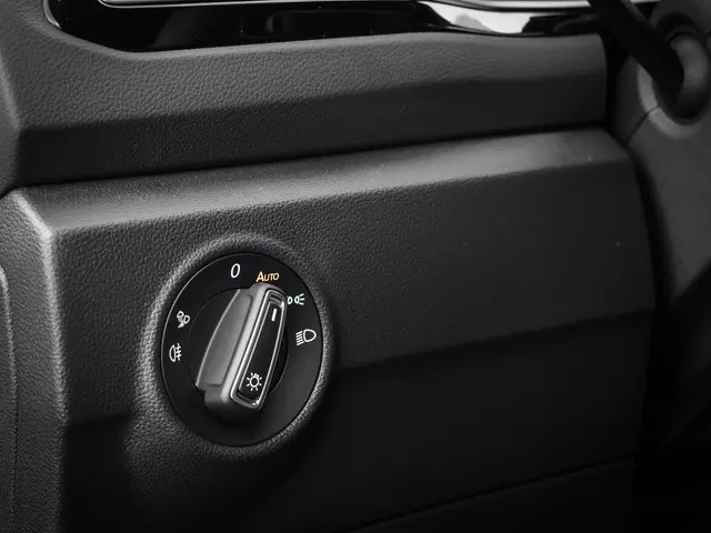 Volkswagen T-Roc 1.5TSI/150PK R-Line DSG 2025 Benzine 13