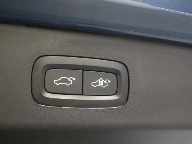 Lynk & Co 01 Plug-in Hybride 2022 Hybride Benzine 30