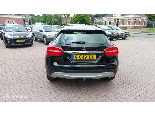Mercedes-Benz GLA 180 Ambition 2017 Benzine 4