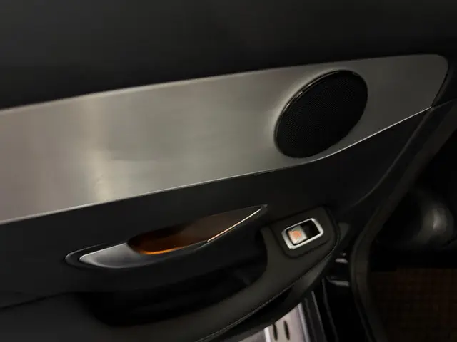 Mercedes-Benz GLC Coupé 300 4MATIC 2018 Benzine 22