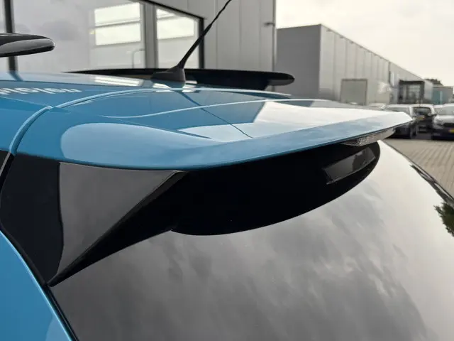 Citroën C4 Cactus 1.2 PureTech Shine 2018 Benzine 9