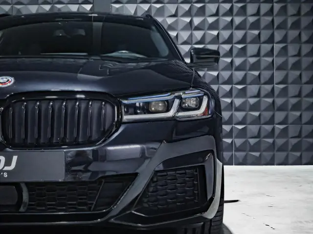 BMW 5 Serie Touring 530i xDrive M Sport 2022 Benzine 25