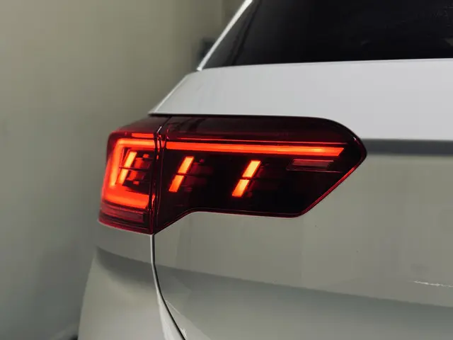 Volkswagen T-Roc 1.5 TSI DSG Style 2022 Benzine 29
