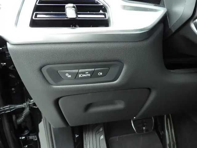BMW X5 xDrive50e 2025 Hybride Benzine 25
