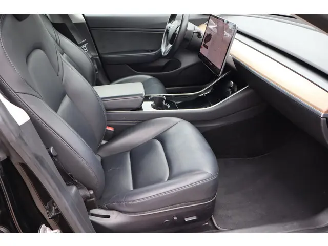 Tesla Model 3 Long Range AWD 75 kWh 2019 Elektrisch 12