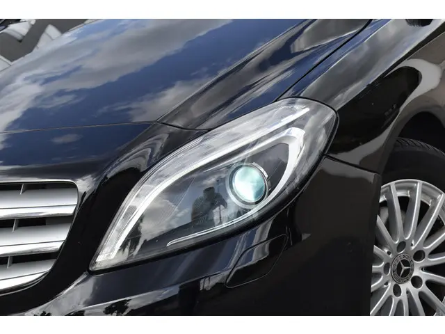 Mercedes-Benz B-Klasse 200 AUT7 Prestige 2013 Benzine 3