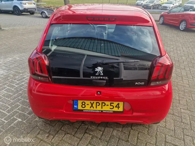 Peugeot 108 1.0 VTi Active Automaat ! 2014 Benzine 10