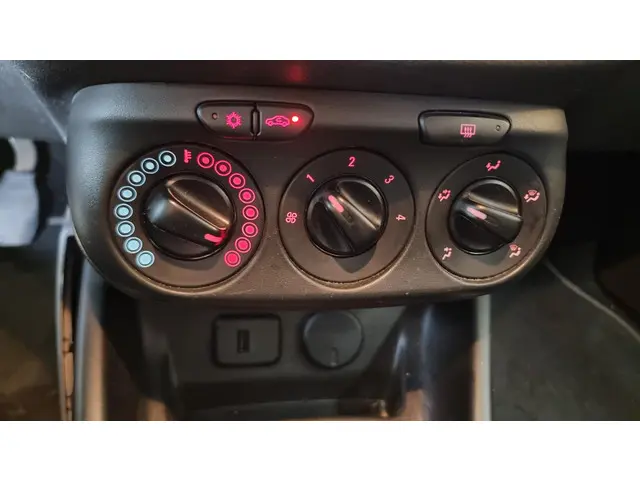 Opel Corsa 1.0 Turbo Business+ 2018 Benzine 20