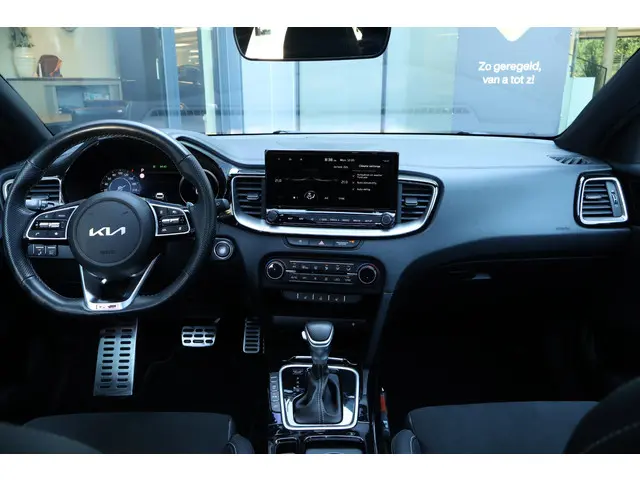 Kia ProCeed 1.5 T-GDi GT-PlusLine 2023 Benzine 17