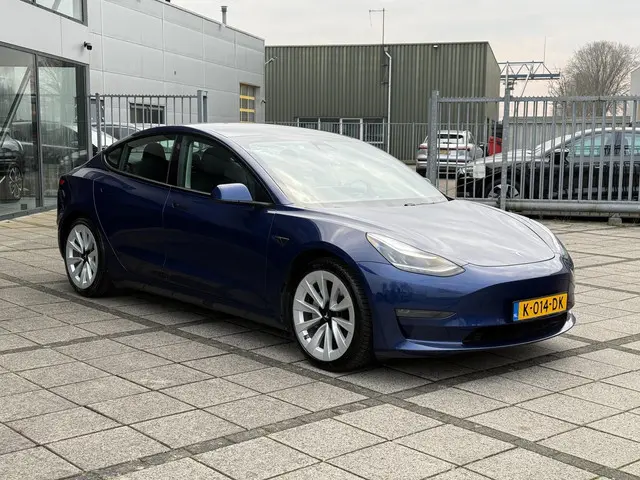 Tesla Model 3 Long Range Dual AWD 2020 Elektrisch 7