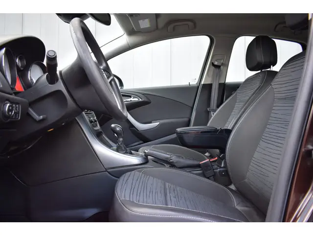 Opel Astra 1.4 Turbo Business + 2014 Benzine 7