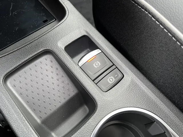 Mitsubishi ASX 1.8 HEV AT Instyle 2025 Hybride Benzine 32