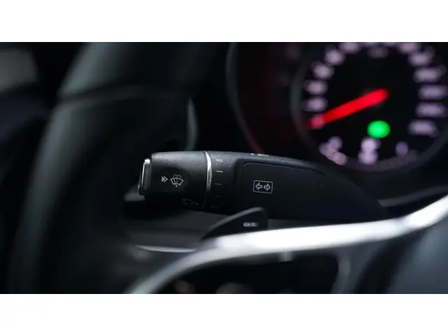 Mercedes-Benz C-Klasse 180 Avantgarde 2019 Benzine 19