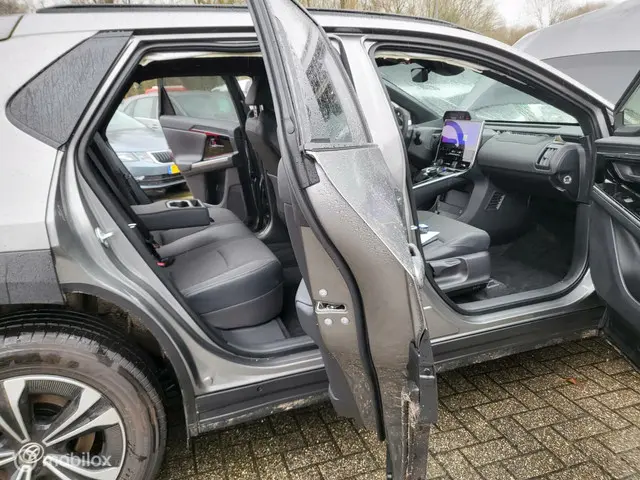 Toyota bZ4X Dynamic 73 kWh 2023 Elektrisch 22