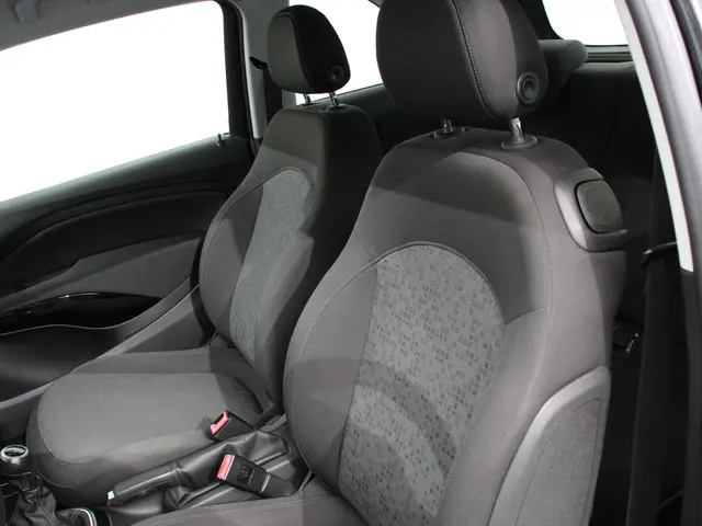 Opel ADAM 1.4 Splash 2013 Benzine 11