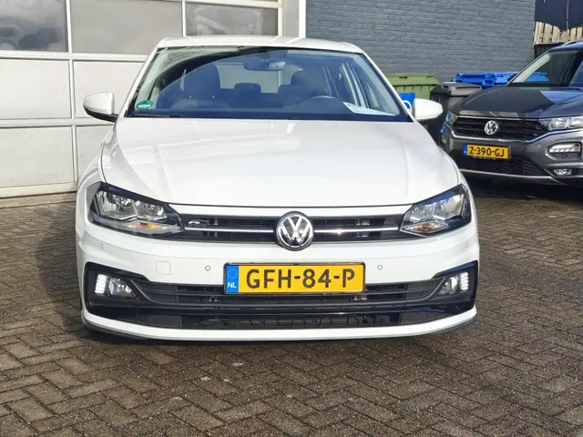 Volkswagen Polo 2