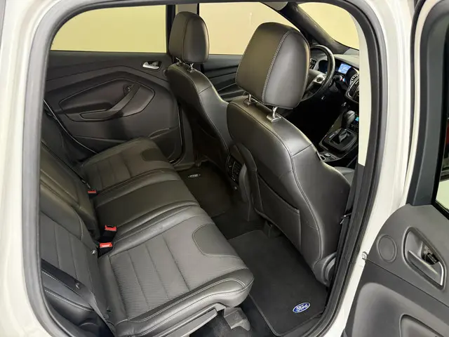 Ford Kuga 1.6 Titanium Plus 4WD, 183Pk, 2015, 2015 Benzine 33