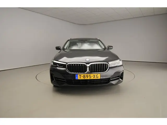 BMW 5 Serie Touring 530e 2023 Hybride Benzine 5
