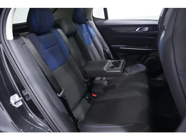 Lynk & Co 01 1.5 2023 Hybride Benzine 43