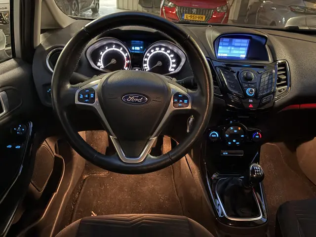 Ford Fiesta 1.0 EcoBoost Titanium 2014 Benzine 8