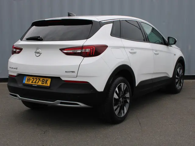 Opel Grandland X 1.2T 130 INNOVATION 2020 Benzine 4