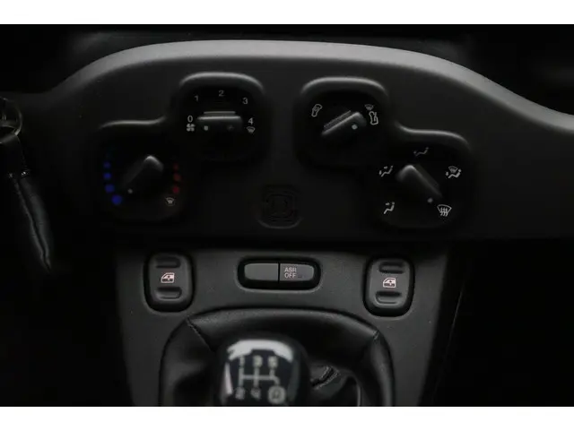 Fiat Panda 0.9 TwinAir Edizione Cool 2015 Benzine 19