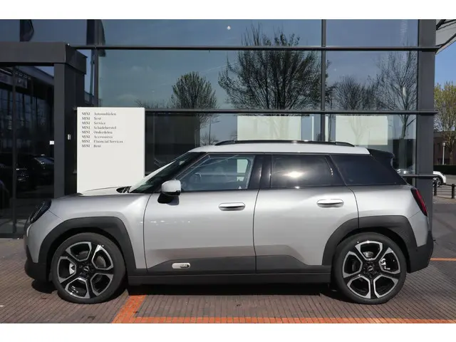 MINI Aceman E 2025 Elektrisch 2