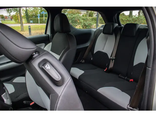 Citroën DS3 1.2 VTi Chic 2014 Benzine 4