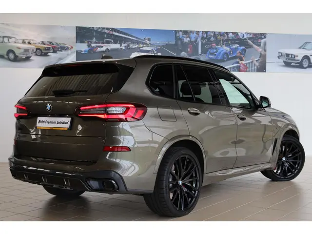 BMW X5 xDrive45e 2021 Hybride Benzine 2