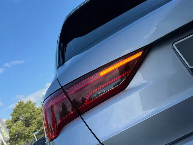 Audi Q3 35 TFSI * Leder * 360 Camera * Keyless 2020 Benzine 48