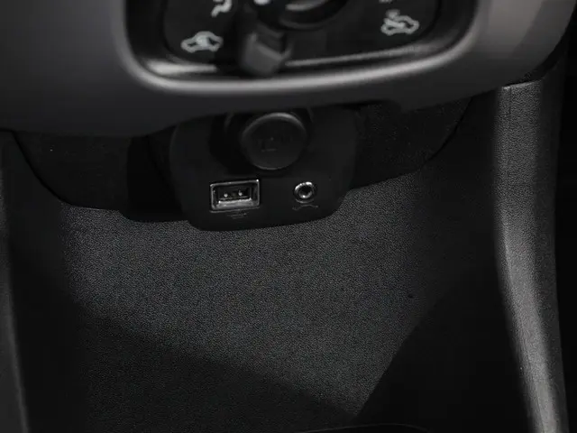 Peugeot 108 1.0 e-VTi Active 2021 Benzine 19