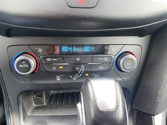 Ford Focus Wagon 1.5 Titanium 2018 Benzine 24