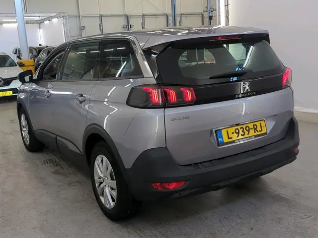 Peugeot 5008 1.2 Active 2021 Benzine 5