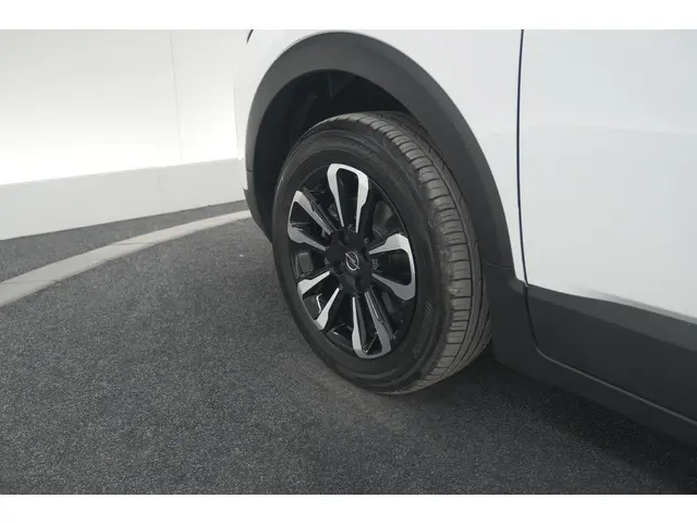 Opel Crossland Turbo 130 AT6 Elegance 2024 Benzine 18
