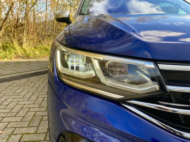 Volkswagen Tiguan R 2.0 TSI 4Motion 2021 Benzine 10