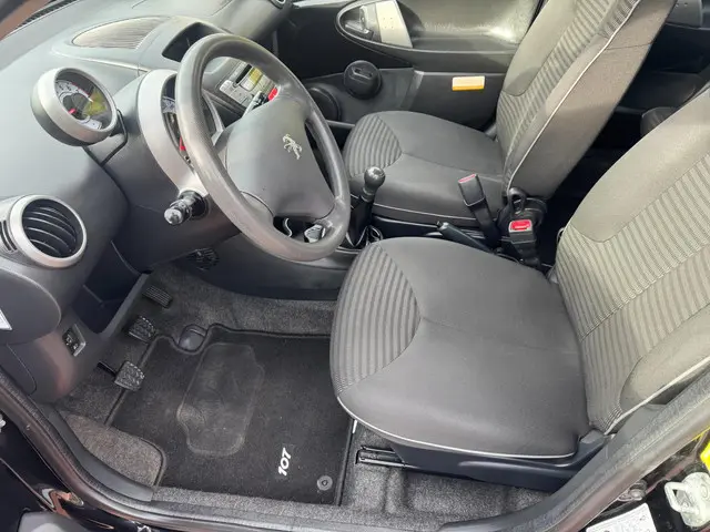Peugeot 107 1.0 Active 93.000 KM AIRCO 2013 Benzine 11