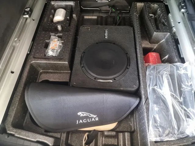 Jaguar F-PACE 3.0 S/C S AWD 35t 2018 Benzine 21